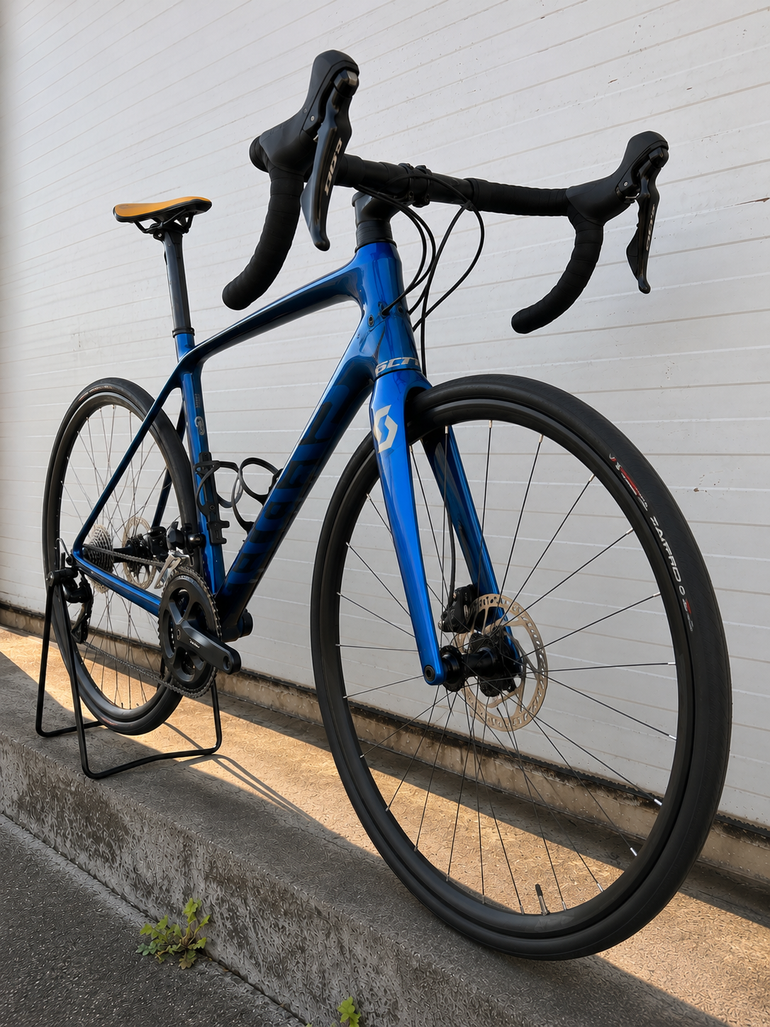 Used Scott Addict 20 disc 2021 2021 Road & Gravel, Blue — image 1 of 6