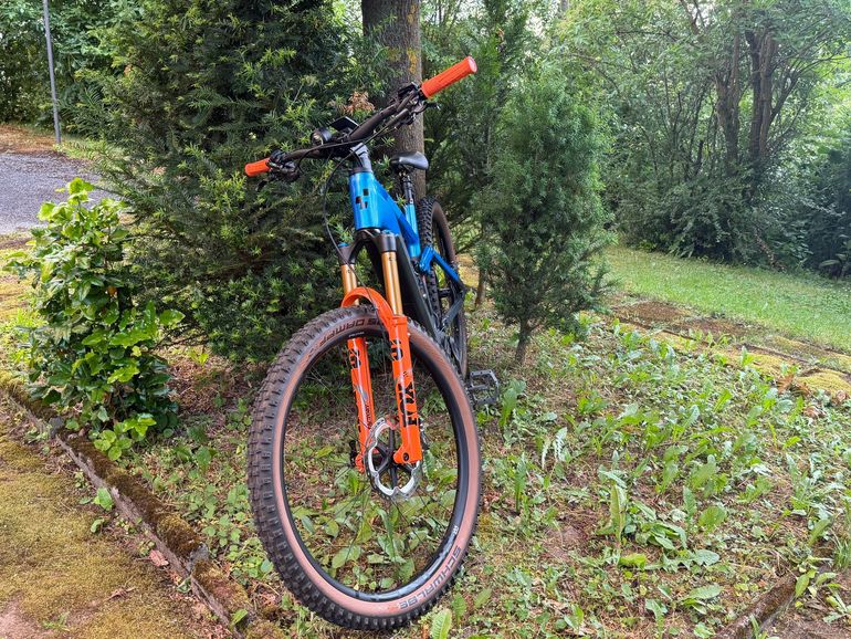 Used CUBE STEREO HYBRID 140 HPC, ACTIONTEAM 750 2023 2023 Mountainbike, Blue, 27.5, 29 — image 4 of 9
