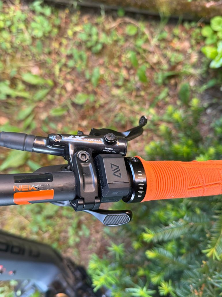 Used CUBE STEREO HYBRID 140 HPC, ACTIONTEAM 750 2023 2023 Mountainbike, Blue, 27.5, 29 — image 6 of 9