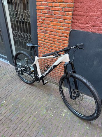 Used Ghost Lector SF 2022 2022 Mountainbike, White, 29 — image 3 of 24