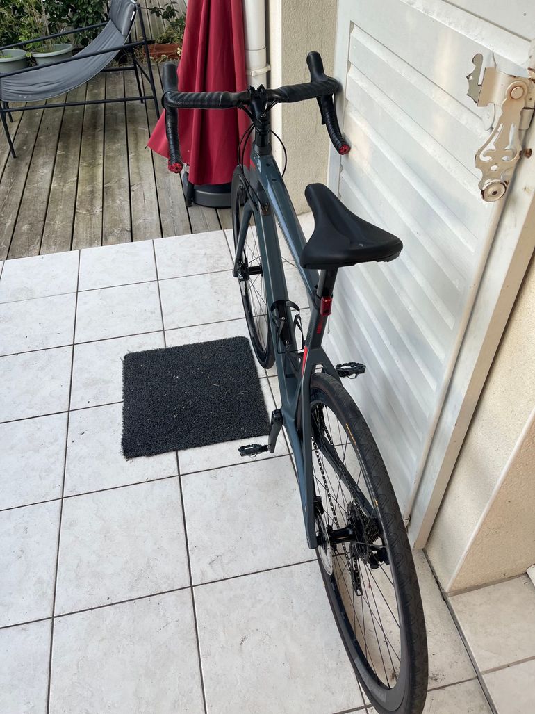 Used BMC Roadmachine THREE 2020 2020 Road & Gravel — image 3 of 3