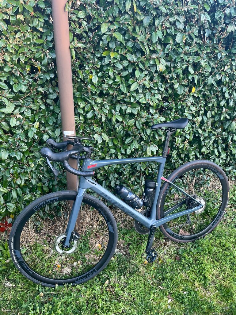 Used BMC Roadmachine THREE 2020 2020 Road & Gravel — image 2 of 3