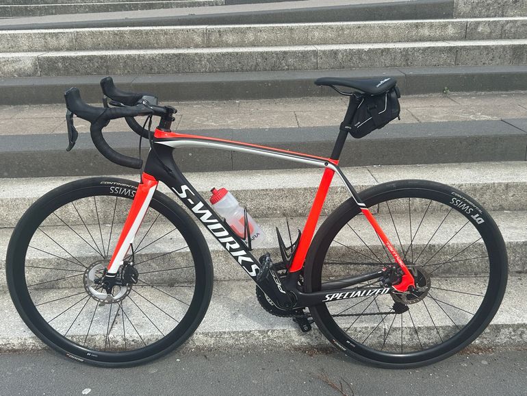 Used Specialized Tarmac Shimano Dura Ace Di2 2016 Road & Gravel, Rot — image 1 of 6