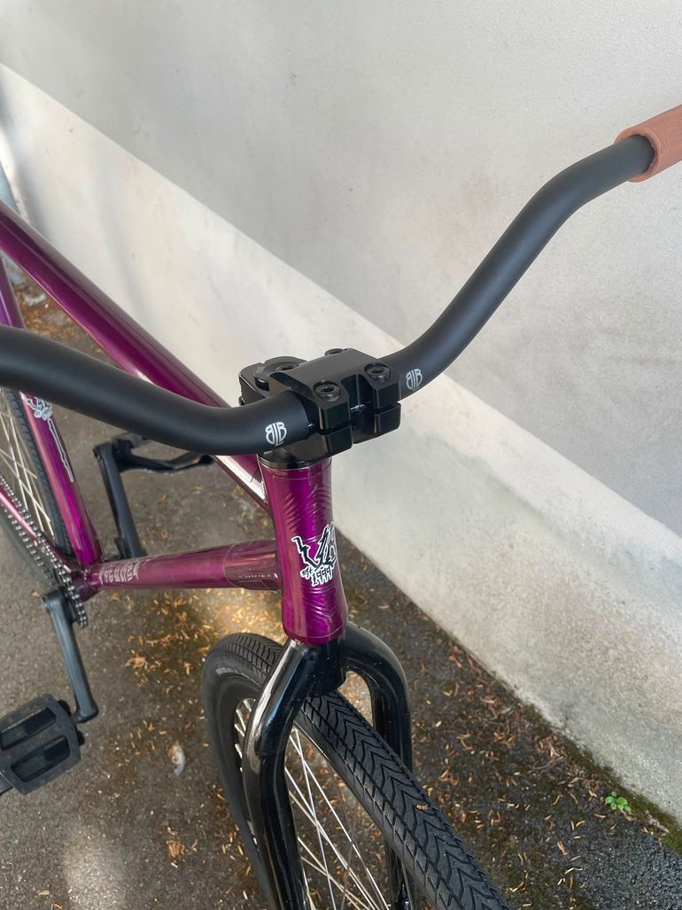Used volume Volume Thrasher V2 2024 Urban, Viola — image 7 of 10