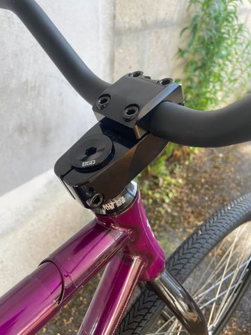Volume Thrasher V2 2024 Urban usato, Viola — immagine 6 di 10