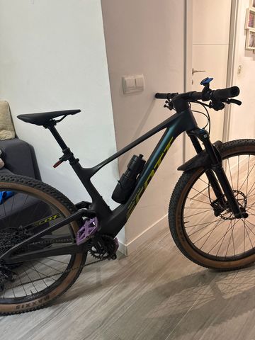 Used Scott Spark RC Comp 2024 2024 Mountainbike, Black, 29 — image 2 of 5