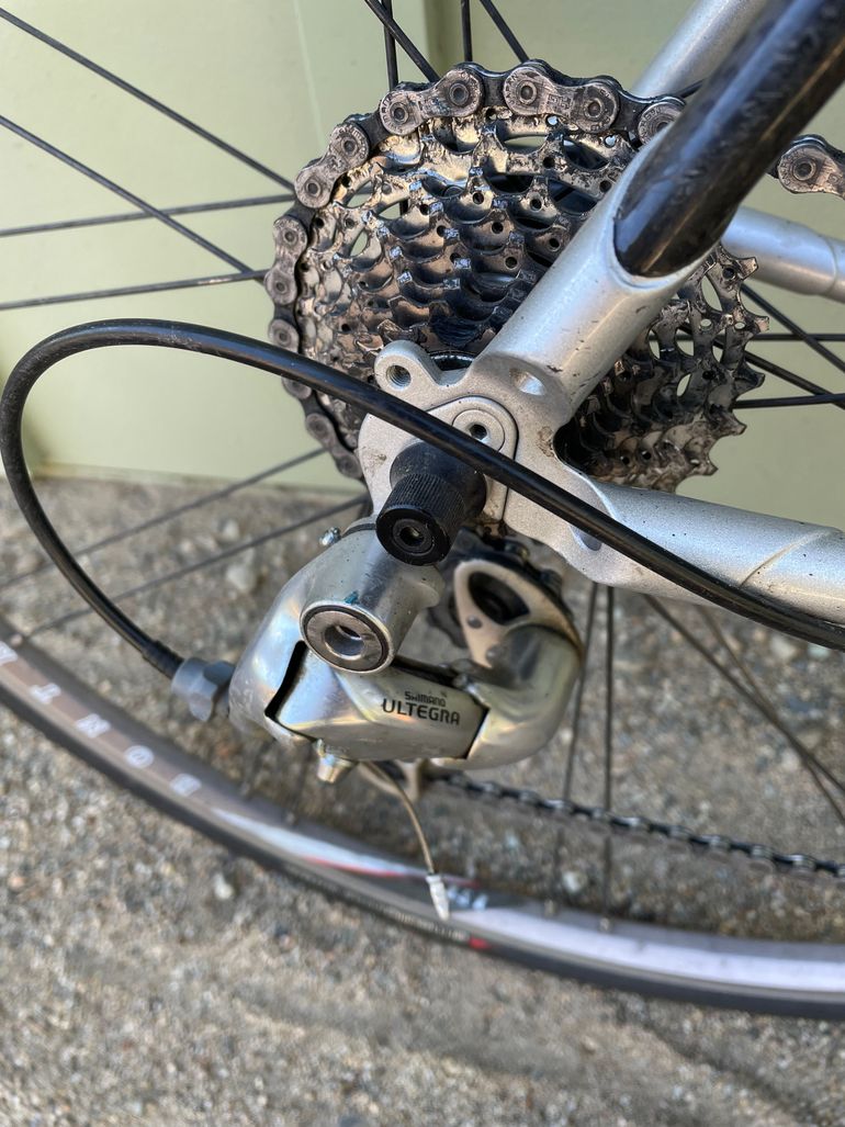 Used Trek 2100 Shimano Ultegra 2004 Road & Gravel, Light Gray — image 3 of 6