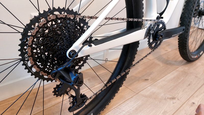 Canyon LUX SRAM GX Eagle 2021 Mountainbike usato, Bianco — immagine 4 di 24