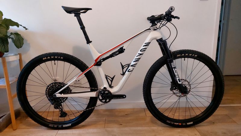 Canyon LUX SRAM GX Eagle 2021 Mountainbike usato, Bianco — immagine 1 di 24