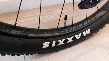 Canyon LUX SRAM GX Eagle 2021 Mountainbike usato, Bianco — immagine 19 di 24