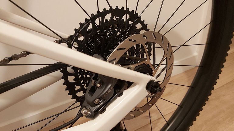 Used Canyon Lux CF 6 2021 2021 Mountainbike — image 10 of 23