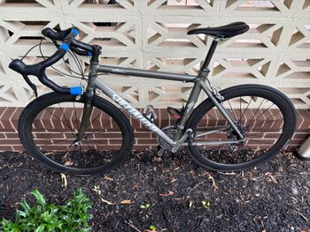 Used Specialized Allez Shimano Ultegra 2006 Road & Gravel, Green — image 2 of 17