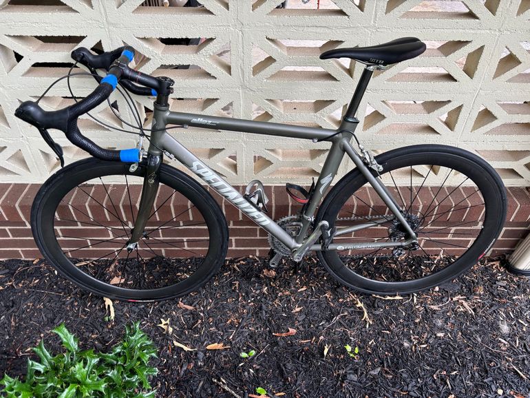 Used Specialized Allez Shimano Ultegra 2006 Road & Gravel, Green — image 2 of 17