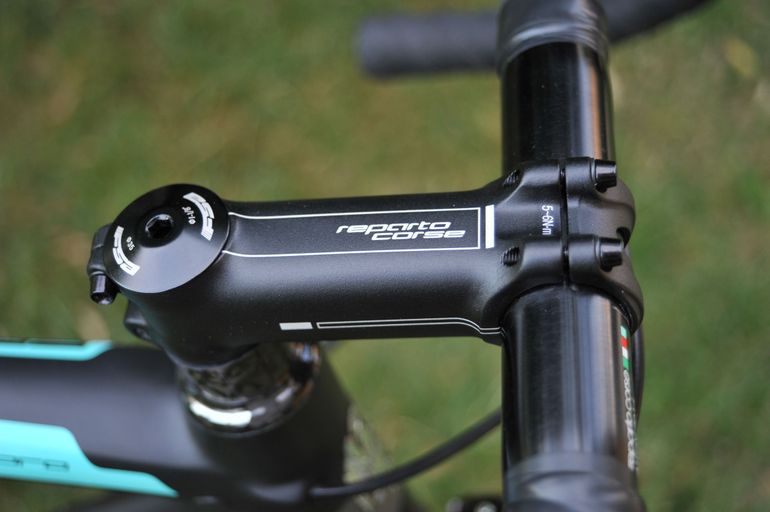 Bianchi Sempre pro Campagnolo Veloce 2018 Road & Gravel d'occasion, ,  — image 7 sur 11