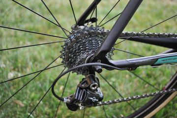 Used Bianchi Sempre pro Campagnolo Veloce 2018 Road & Gravel, Black — image 4 of 11
