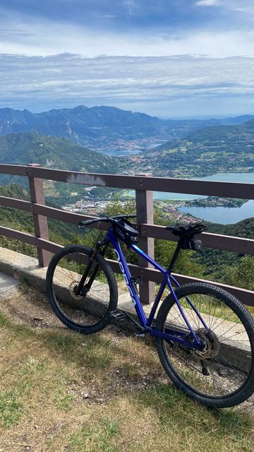 Used Orbea ONNA 30 2024 2024 Mountainbike, Blue, 27.5, 29 — image 2 of 3