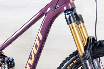 Used Pivot Trailcat LT Team 2025 Mountainbike, Purple — image 10 of 19