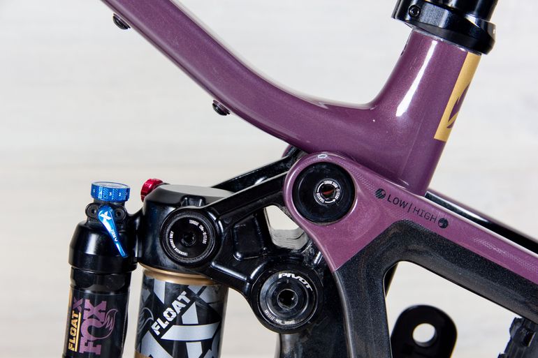 Used Pivot Trailcat LT Team 2025 Mountainbike, Purple — image 14 of 19
