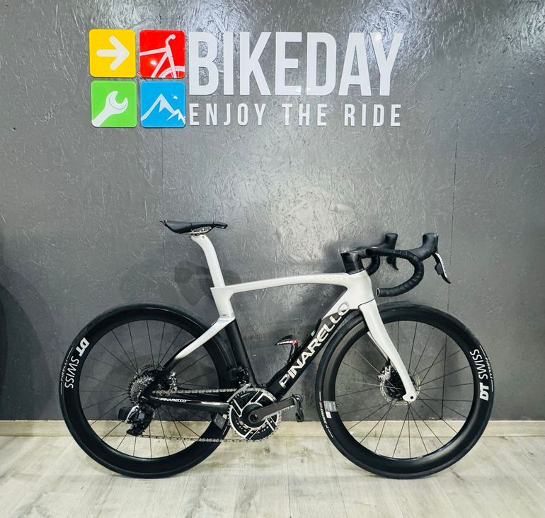 Used Pinarello DOGMA F RED ETAP AXS Disc 2024 2024 Road & Gravel, Light Gray — image 1 of 9
