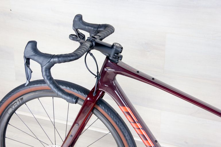 Used Giant Revolt Advanced Pro 0 2022 Road & Gravel, Red — image 15 of 17