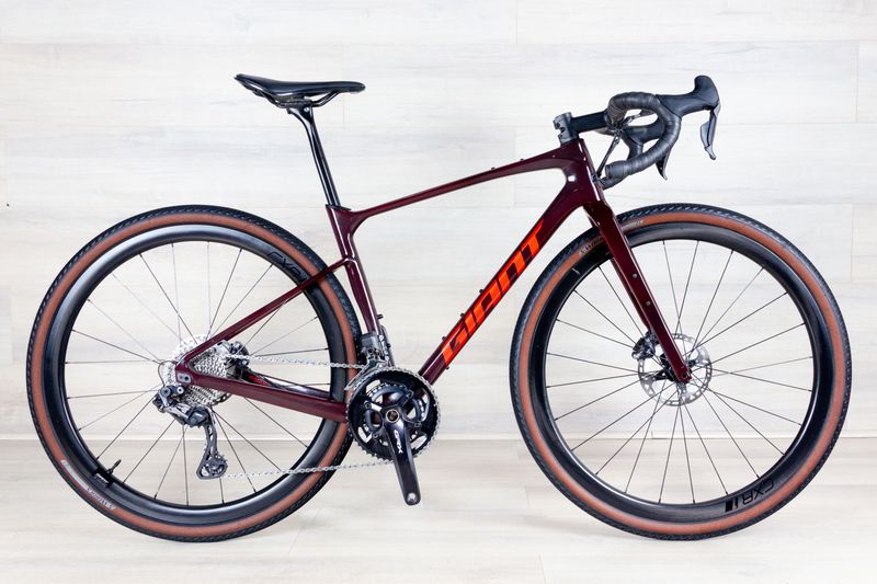 Used Giant Revolt Advanced Pro 0 2022 Road & Gravel