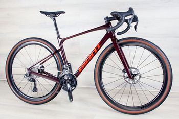 Used Giant Revolt Advanced Pro 0 2022 Road & Gravel, Red — image 5 of 17