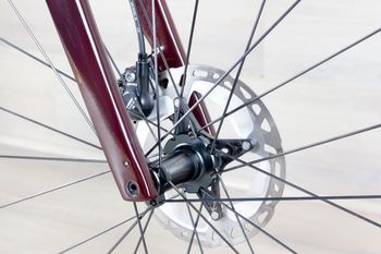 Used Giant Revolt Advanced Pro 0 2022 Road & Gravel, Red — image 11 of 17