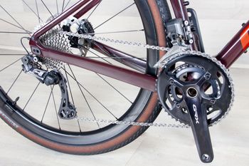 Used Giant Revolt Advanced Pro 0 2022 Road & Gravel, Red — image 7 of 17