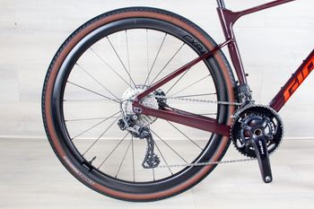 Used Giant Revolt Advanced Pro 0 2022 Road & Gravel, Red — image 3 of 17