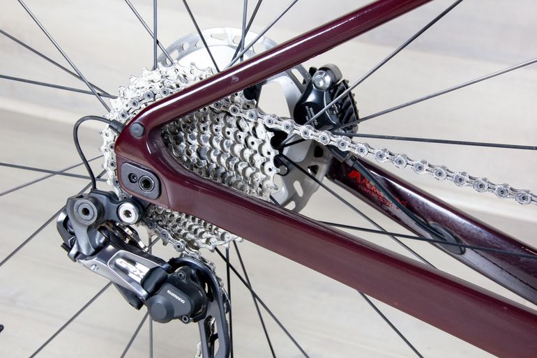 Used Giant Revolt Advanced Pro 0 2022 Road & Gravel, Red — image 8 of 17