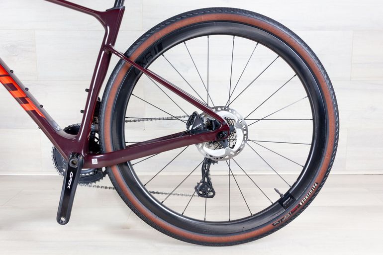 Used Giant Revolt Advanced Pro 0 2022 Road & Gravel, Red — image 12 of 17