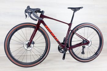 Used Giant Revolt Advanced Pro 0 2022 Road & Gravel, Red — image 6 of 17
