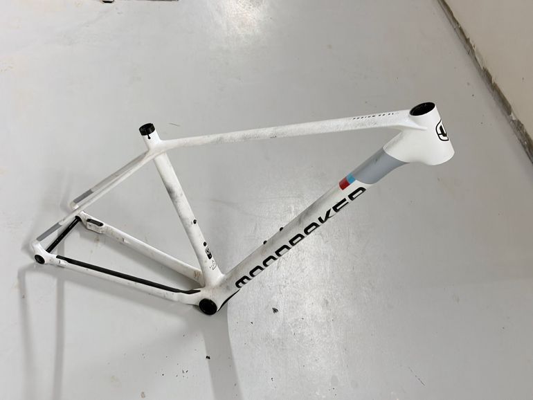 Used Mondraker PODIUM CARBON RR SL 2023 Frameset 2023 Mountainbike, White, 29 — image 2 of 5