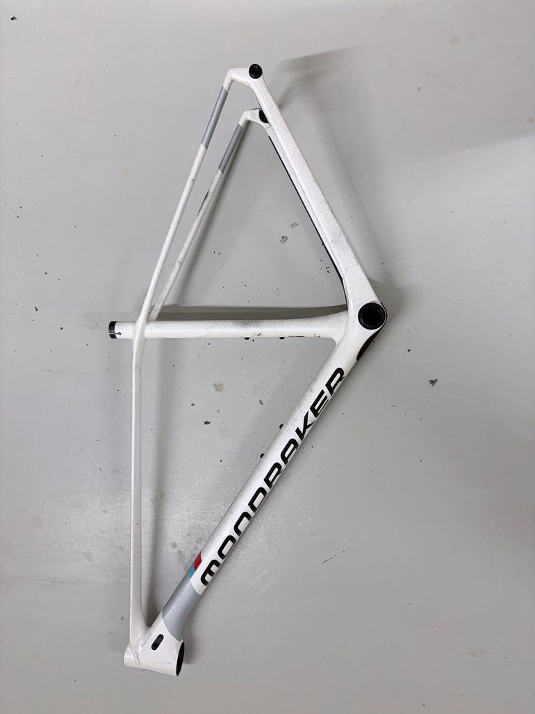 Used Mondraker PODIUM CARBON RR SL 2023 Frameset 2023 Mountainbike, White, 29 — image 5 of 5