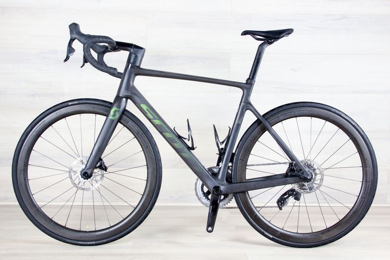 Used Scott Foil RC 30 2023 Road & Gravel, Black,  — image 2 of 16
