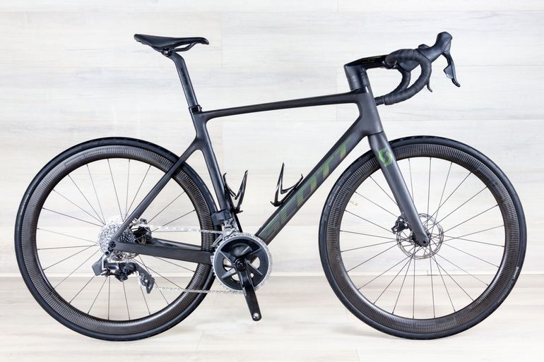 Used Scott Foil RC 30 2023 Road & Gravel, Black,  — image 1 of 16