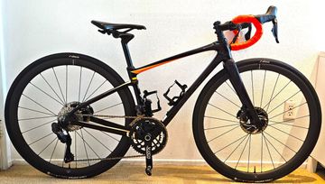 Used Specialized Custom 2023 Road & Gravel, Black — image 2 of 7