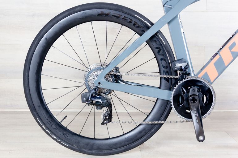 Used Trek Madone SL 7 Gen 6 2022 Road & Gravel, Light Gray,  — image 3 of 19