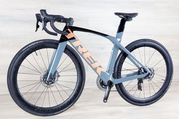 Used Trek Madone SL 7 Gen 6 2022 Road & Gravel, Light Gray,  — image 6 of 19