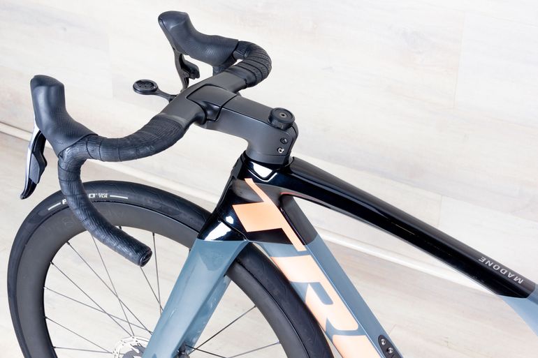 Used Trek Madone SL 7 Gen 6 2022 Road & Gravel, Light Gray,  — image 15 of 19