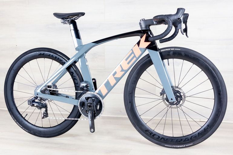 Used Trek Madone SL 7 Gen 6 2022 Road & Gravel, Light Gray,  — image 5 of 19