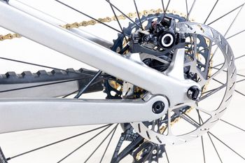 Used Canyon Spectral CF 8 2024 Mountainbike, Light Gray,  — image 13 of 17