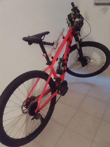 Used Trek Marlin 7 2019 2019 Mountainbike, Orange, 27.5, 29 — image 1 of 3