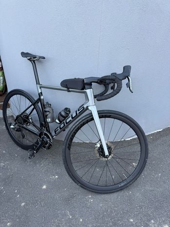 Gebrauchtes Focus IZALCO MAX 9.8 2022 2022 Road & Gravel, Schwarz,  — Bild 3 von 3
