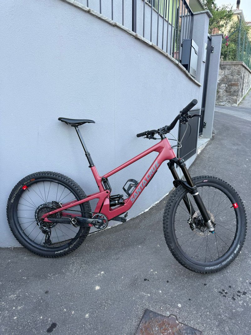 Použité Santa Cruz 5010 X01 / Carbon CC / 27.5 2021 2021 MTB