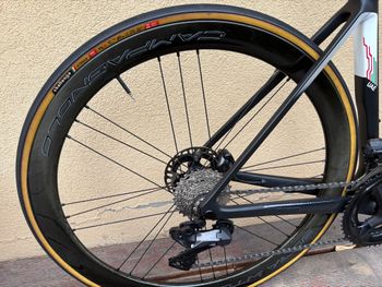 Gebrauchtes Colnago V4Rs | UAE Emirates | 510 | 175-185cm 2024 Road & Gravel, Schwarz,  — Bild 4 von 17