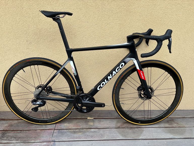 Gebrauchtes Colnago V4Rs | UAE Emirates | 510 | 175-185cm 2024 Road & Gravel, Schwarz,  — Bild 1 von 17