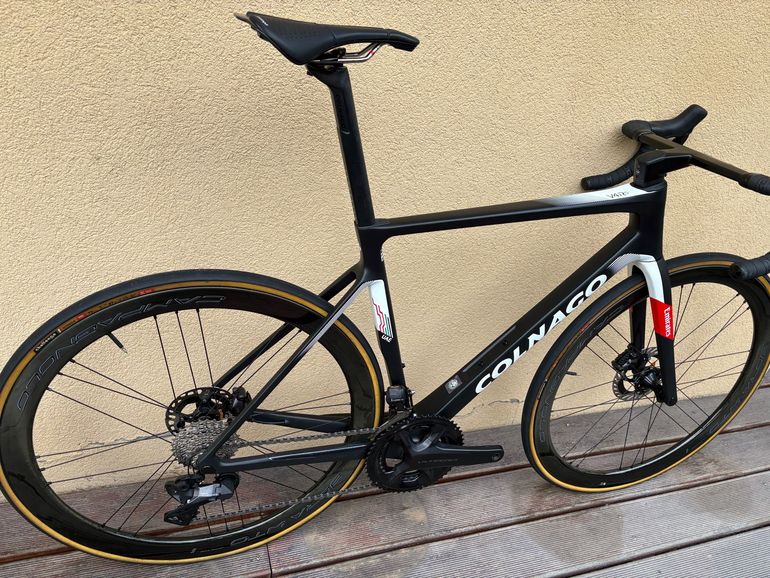 Gebrauchtes Colnago V4Rs | UAE Emirates | 510 | 175-185cm 2024 Road & Gravel, Schwarz,  — Bild 2 von 17