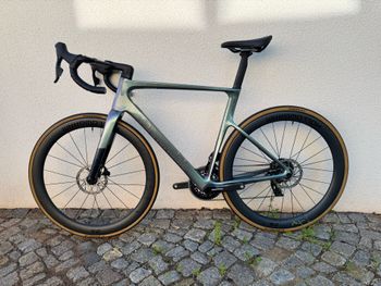 Used Cannondale SuperSix EVO SRAM Force 2023 Road & Gravel, Light Gray,  — image 2 of 8