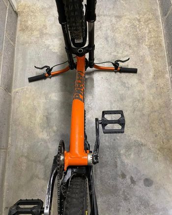 Used Kona Spank 2023 Mountainbike, Orange,  — image 3 of 7